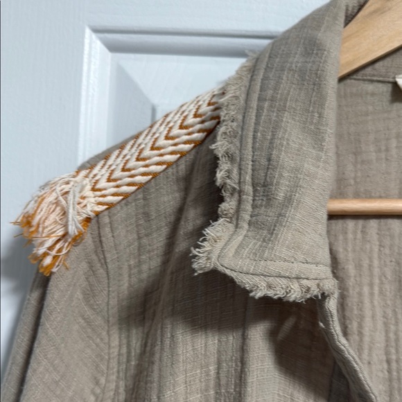 🍁 NWT Aztec Shacket - Picture 7 of 15